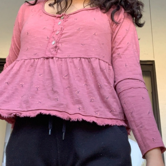 BABYDOLL DISTRESS LONGSLEEVE - Picture 2 of 5